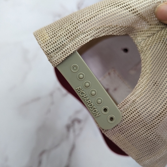 Richardson Hat Mammoth Dunes Trucker Sand Valley Resort Mens Snapback Cap Red - Picture 6 of 9